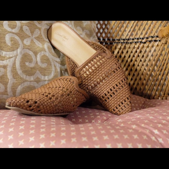 Boho pointed toe slip-ons, flats - Picture 2 of 3